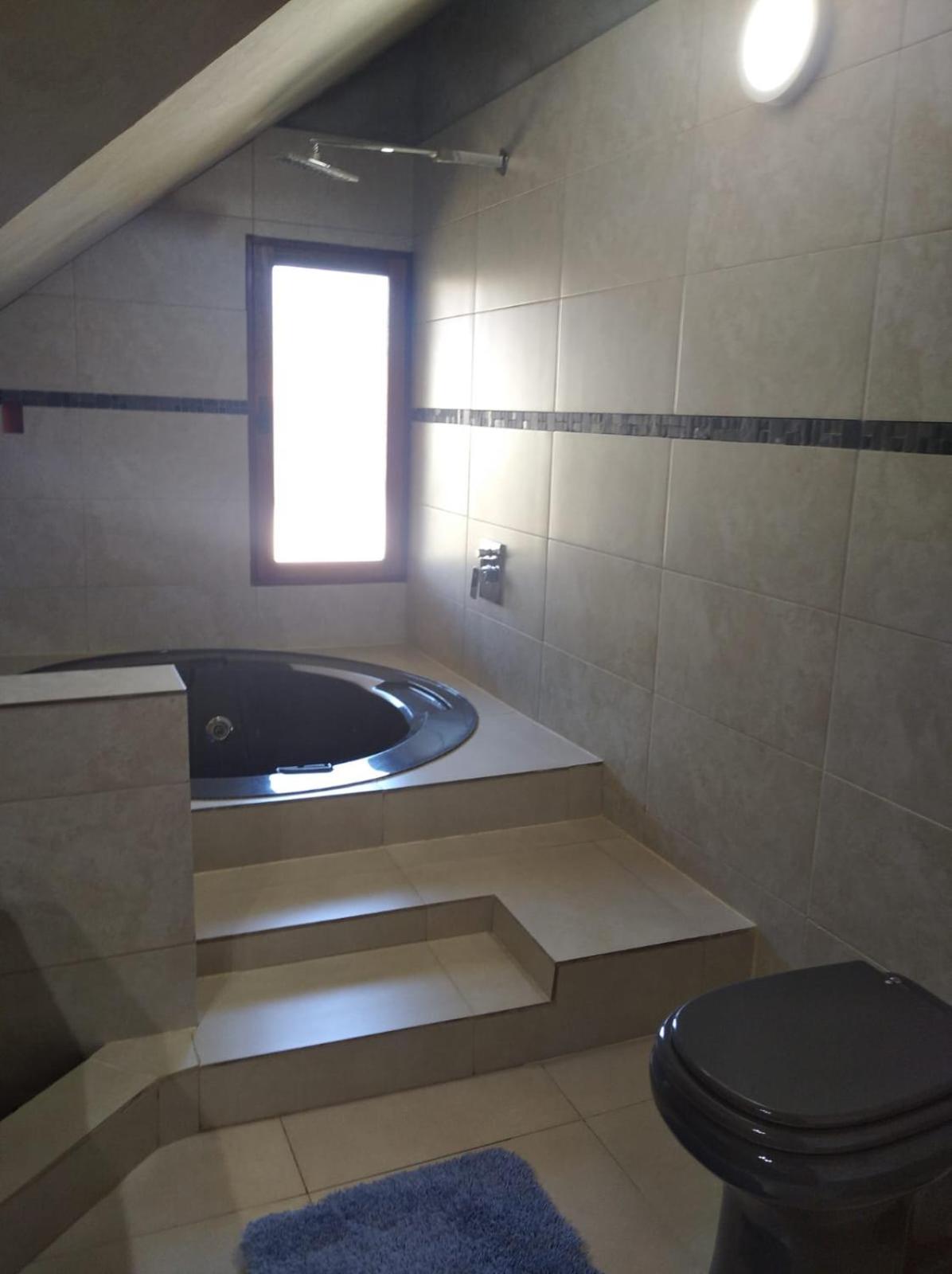 La Casona Del Lago Balneario Ipora Εξωτερικό φωτογραφία